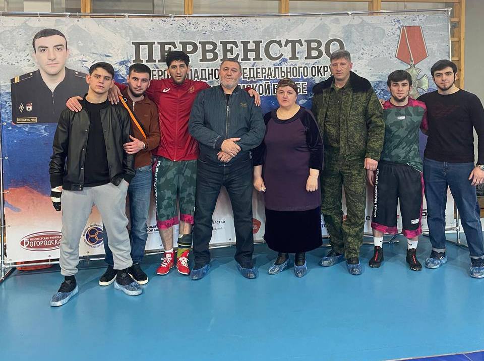 В Калининграде прошел крупный борцовский турнир памяти ингушского бойца СВО 