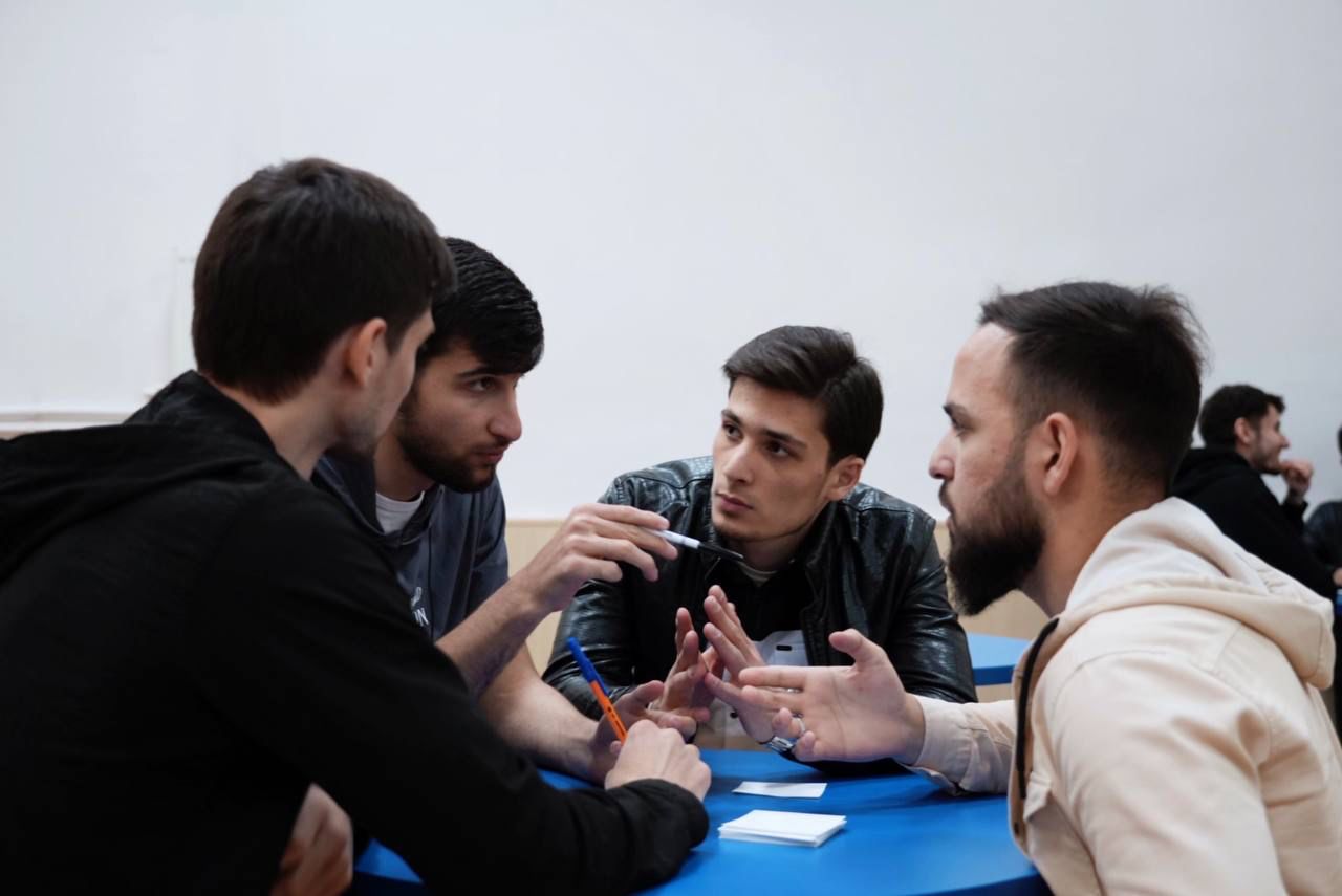 В Ингушском госуниверситете прошла интеллектуальная игра «Что? Где? Когда?»