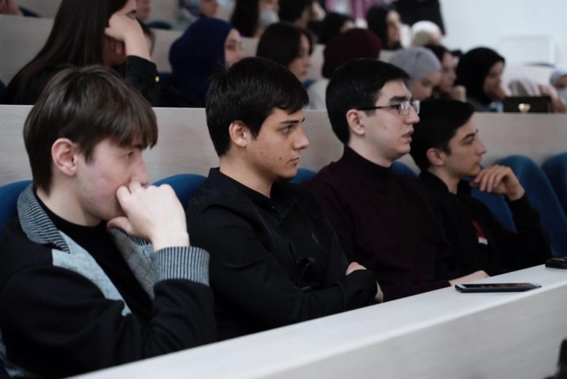 В госуниверситете Ингушетии обсудили духовную ценность Рамадана