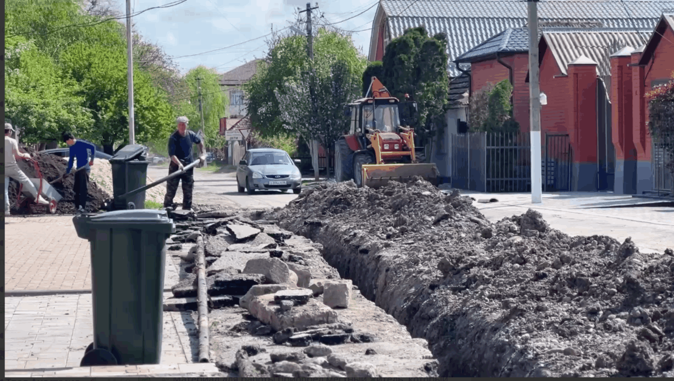 В Сунже Ингушетии обновляют ветхий водопровод на улице Карла Маркса