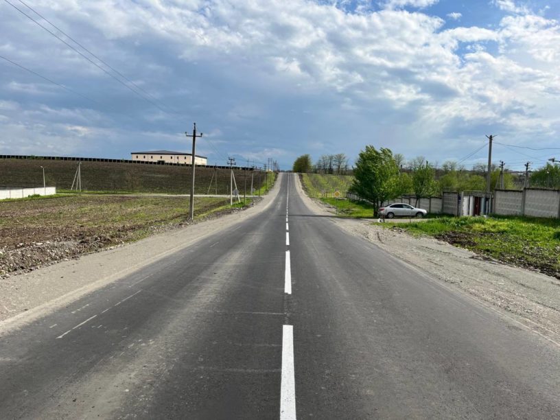 Завершено обновление дороги к тепличному комплексу в селе Кантышево Ингушетии Завершено обновление дороги к тепличному комплексу в селе Кантышево Ингушетии