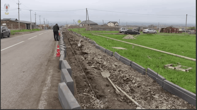 На улице Арчакова в Назрани начались работы по укладке нового тротуара