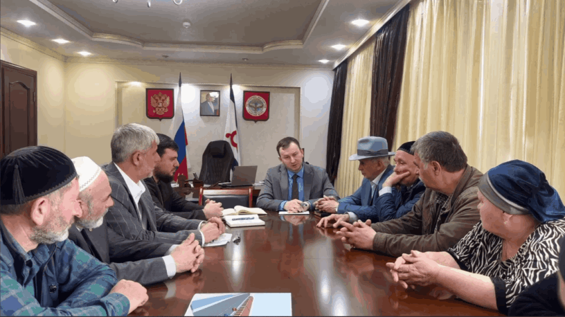 Бизнес-омбудсмен встретился с пострадавшими от пожара на рынке в Сунже 