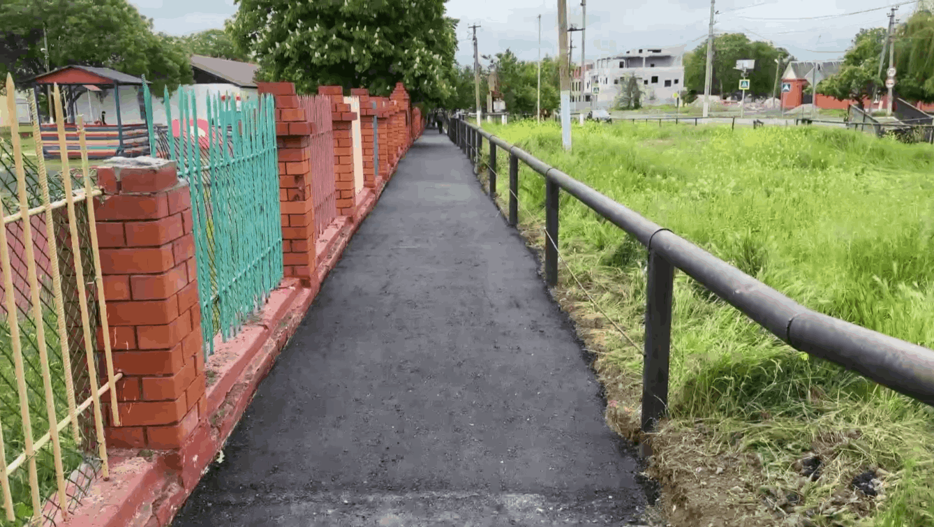 В Сунже Ингушетии идет строительство нового тротуара на улице Султана Плиева В Сунже Ингушетии идет строительство нового тротуара на улице Султана Плиева