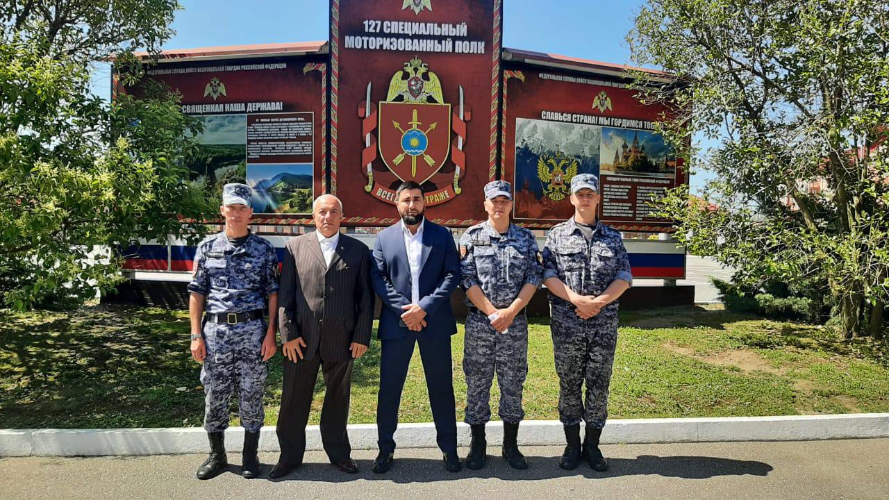 Краснодарские ингуши посетили в Сочи росгвардейцев, призванных из республики
