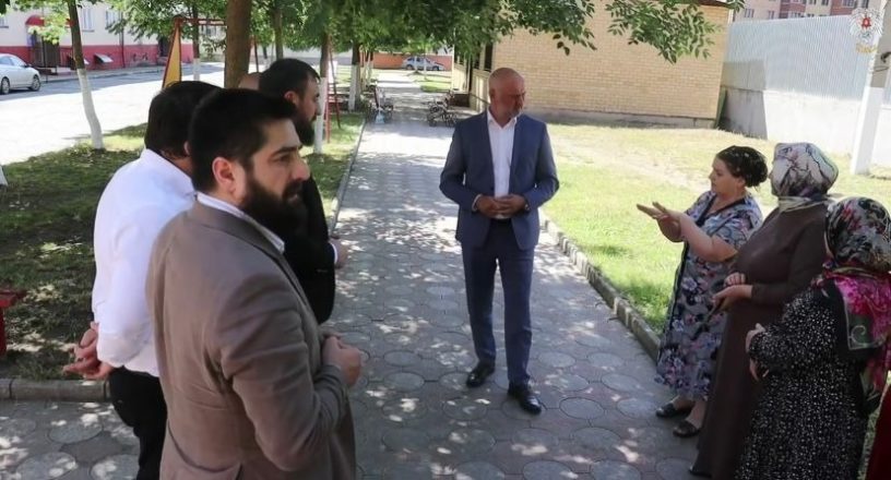 В Назрани создают новое общественное пространство в одном из микрорайонов В Назрани создают новое общественное пространство в одном из микрорайонов