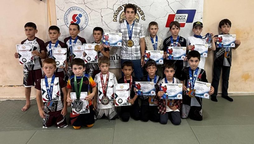 Ингушские грэпплеры из ДЮСШ «Чемпион» показали мастерство на турнире в Махачкале
