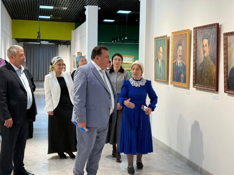 В Ингушетии открылась выставка «Жизнь и творчество Хасолта Акиева»