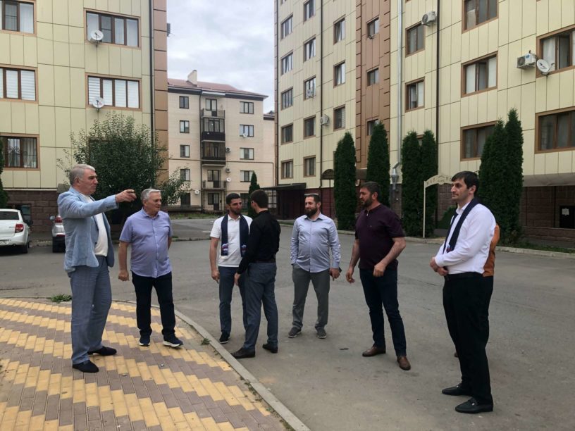 В столице Ингушетии единороссы провели инспекцию уличного освещения