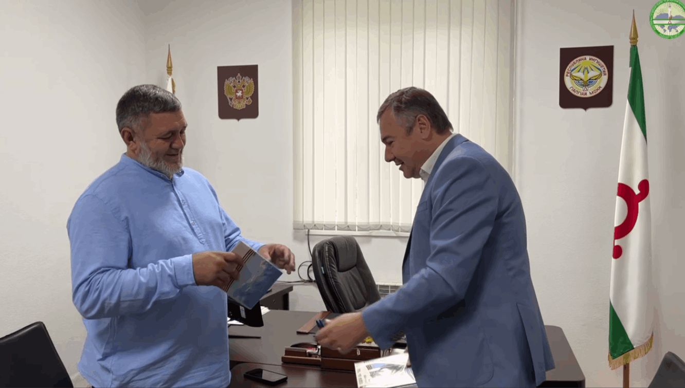 В Магасе чествовали руководителя Ингушской НКА в Калининграде Саламхана Ваделова В Магасе чествовали руководителя Ингушской НКА в Калининграде Саламхана Ваделова