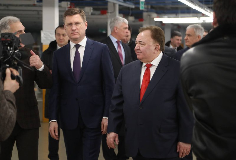 Махмуд-Али Калиматов поздравил вице-премьера Александра Новака с днем рождения Махмуд-Али Калиматов поздравил вице-премьера Александра Новака с днем рождения