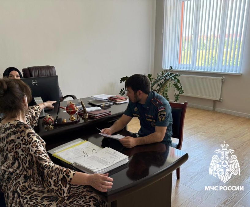 В школе Магаса проверили пожарную безопасность перед началом учебного года