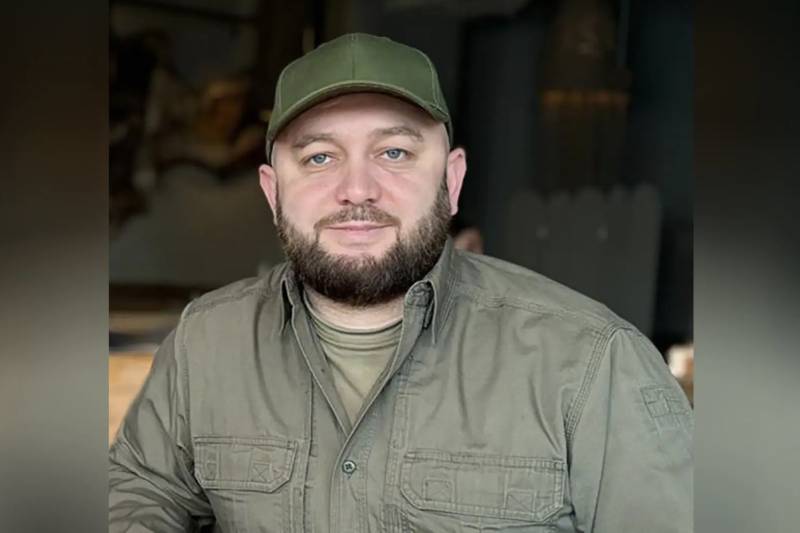 Командир батальона «Эрзи» из Ингушетии: флаг России объединяет нас Командир батальона «Эрзи» из Ингушетии: флаг России объединяет нас