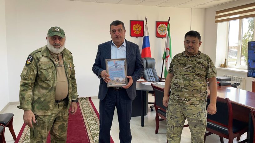 Мэр Малгобека Ингушетии получил благодарственное письмо от бойцов СВО