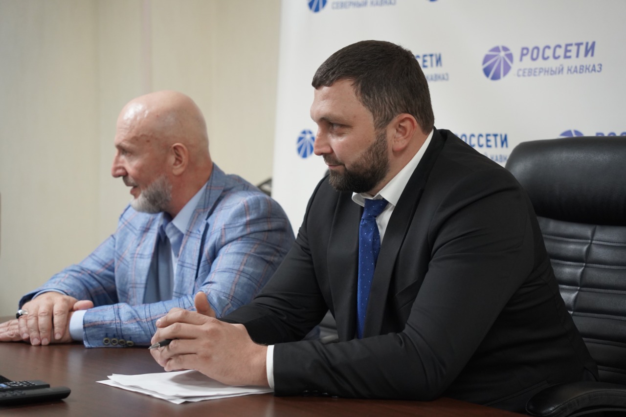 Руководитель «Ингушэнерго» Кимран Котиков провел встречу с коллективом филиала