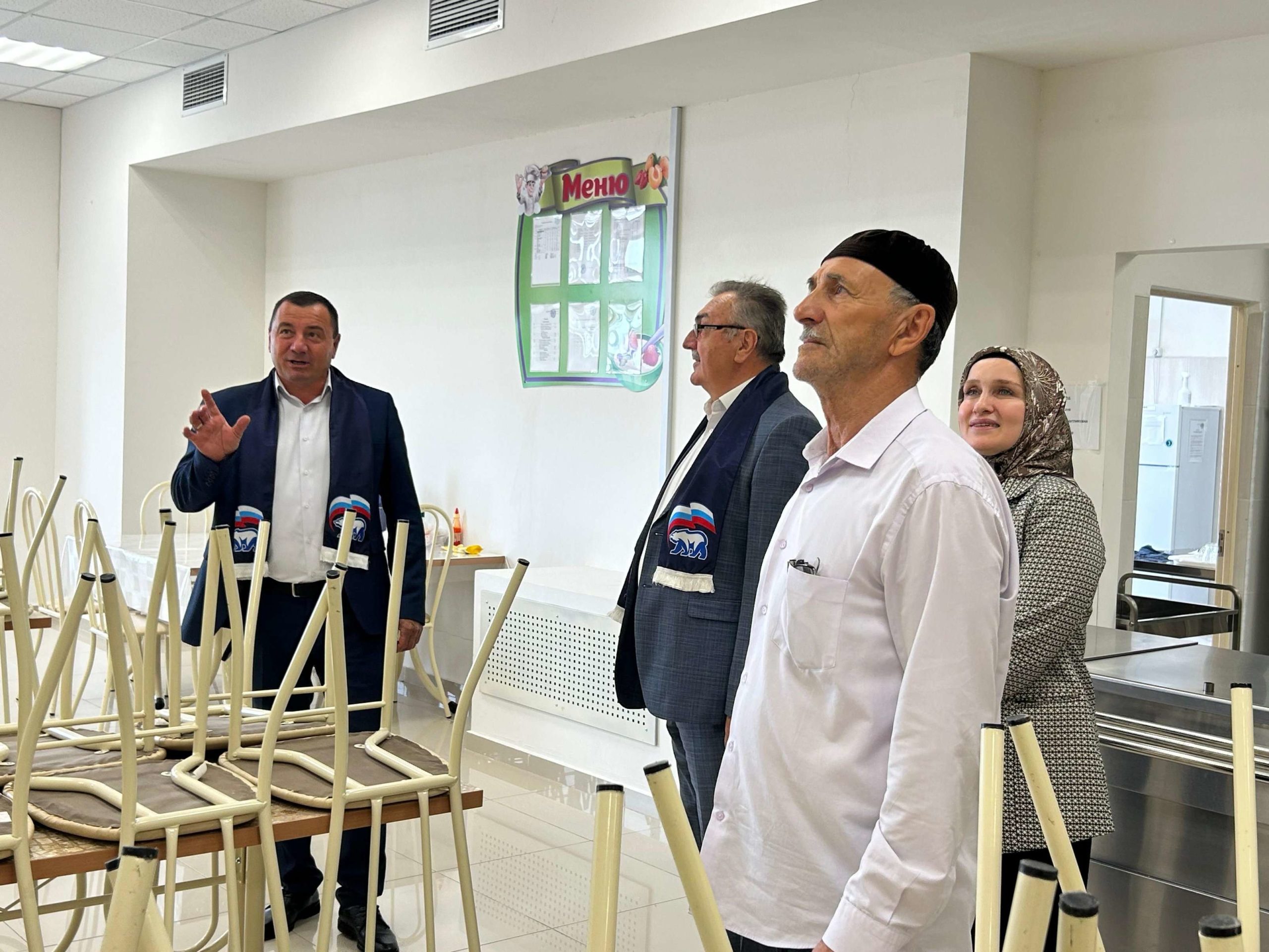Ингушские единороссы проверили качество ремонта ДК в селе Галашки Ингушские единороссы проверили качество ремонта ДК в селе Галашки