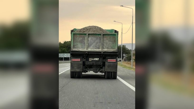 В Сунженском районе Ингушетии усилили контроль над перевозчиками сыпучих грузов 