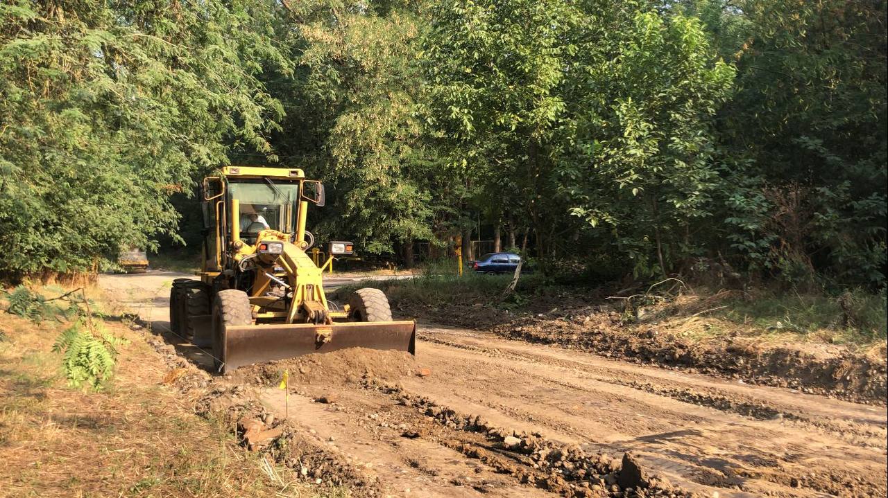 В Малгобеке стартовали работы по благоустройству территории вокруг ЦРБ
