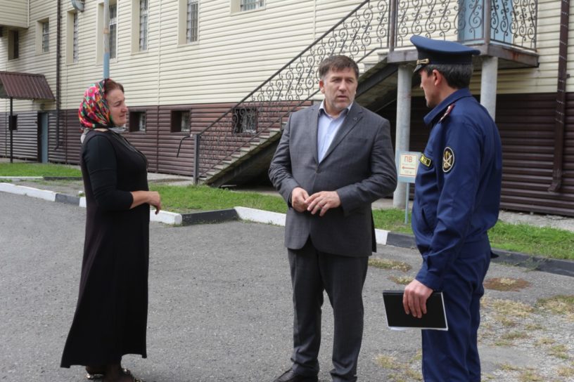 СИЗО в городе Карабулаке посетили общественники Ингушетии 
