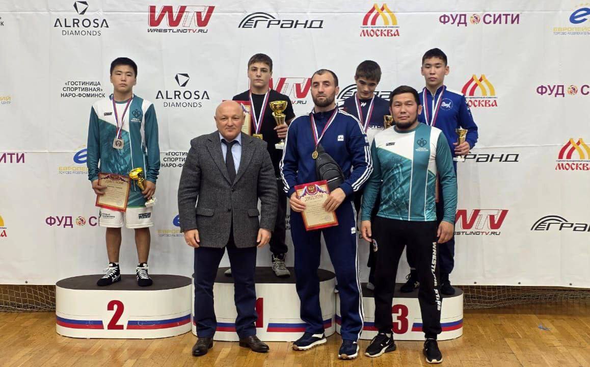 Юный ингушский борец стал чемпионом России