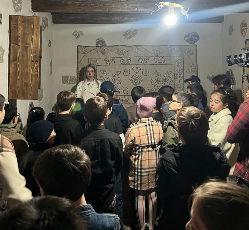 Для ребят из нуждающихся семей и детей бойцов СВО провели экскурсию по Магасу 