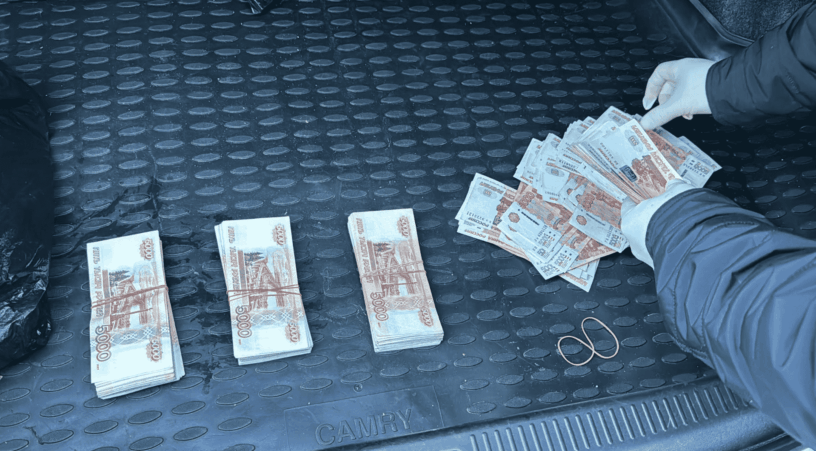Экс-директор центра занятости Джейрахского района осуждён за дачу взятки ФСБ