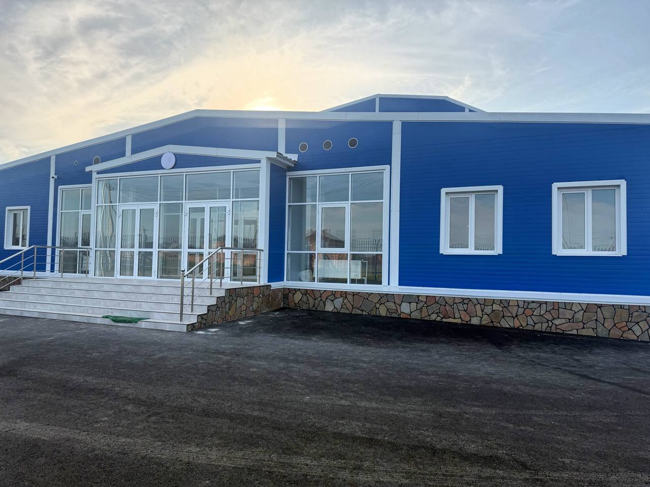 Новый спорткомплекс в Сунже Ингушетии примет борцов в начале 2026 года Новый спорткомплекс в Сунже Ингушетии примет борцов в начале 2026 года