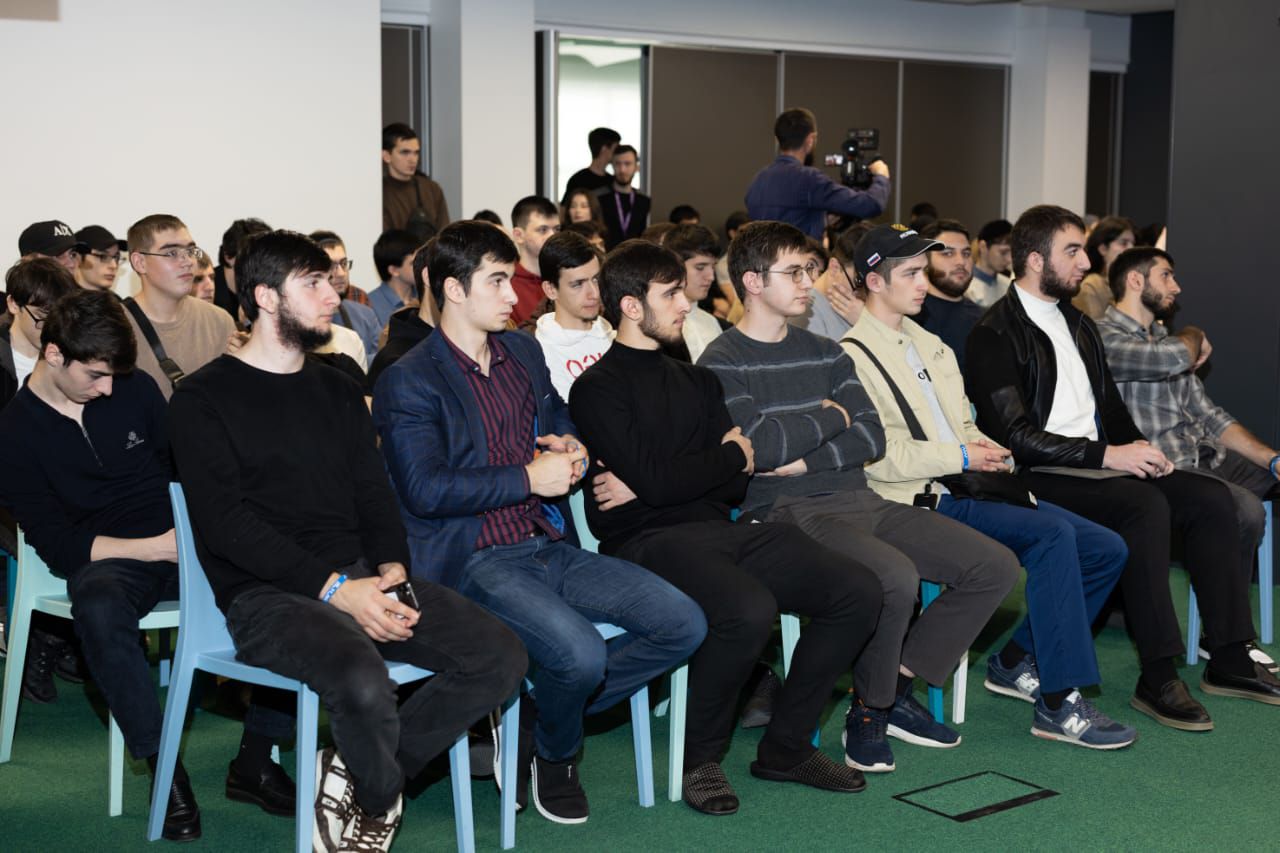 Порядка 200 человек начали осваивать ИТ-профессии в «Школе 21» в Магасе Порядка 200 человек начали осваивать ИТ-профессии в «Школе 21» в Магасе
