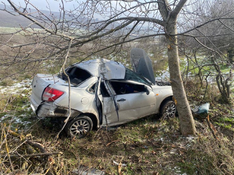 При опрокидывании Lada Granta в Малгобеке пострадали три человека 