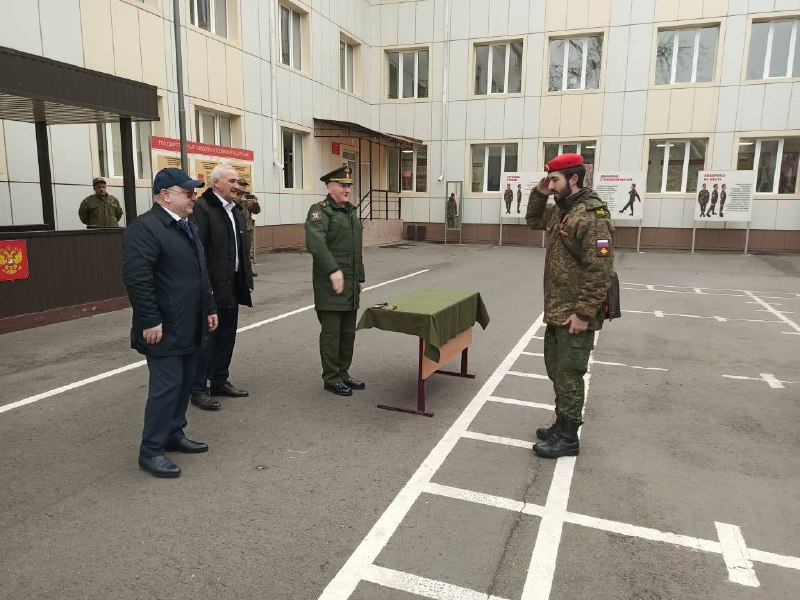 Построением курсантов ВУЦ отметили в Ингушетии 14-летие военной полиции