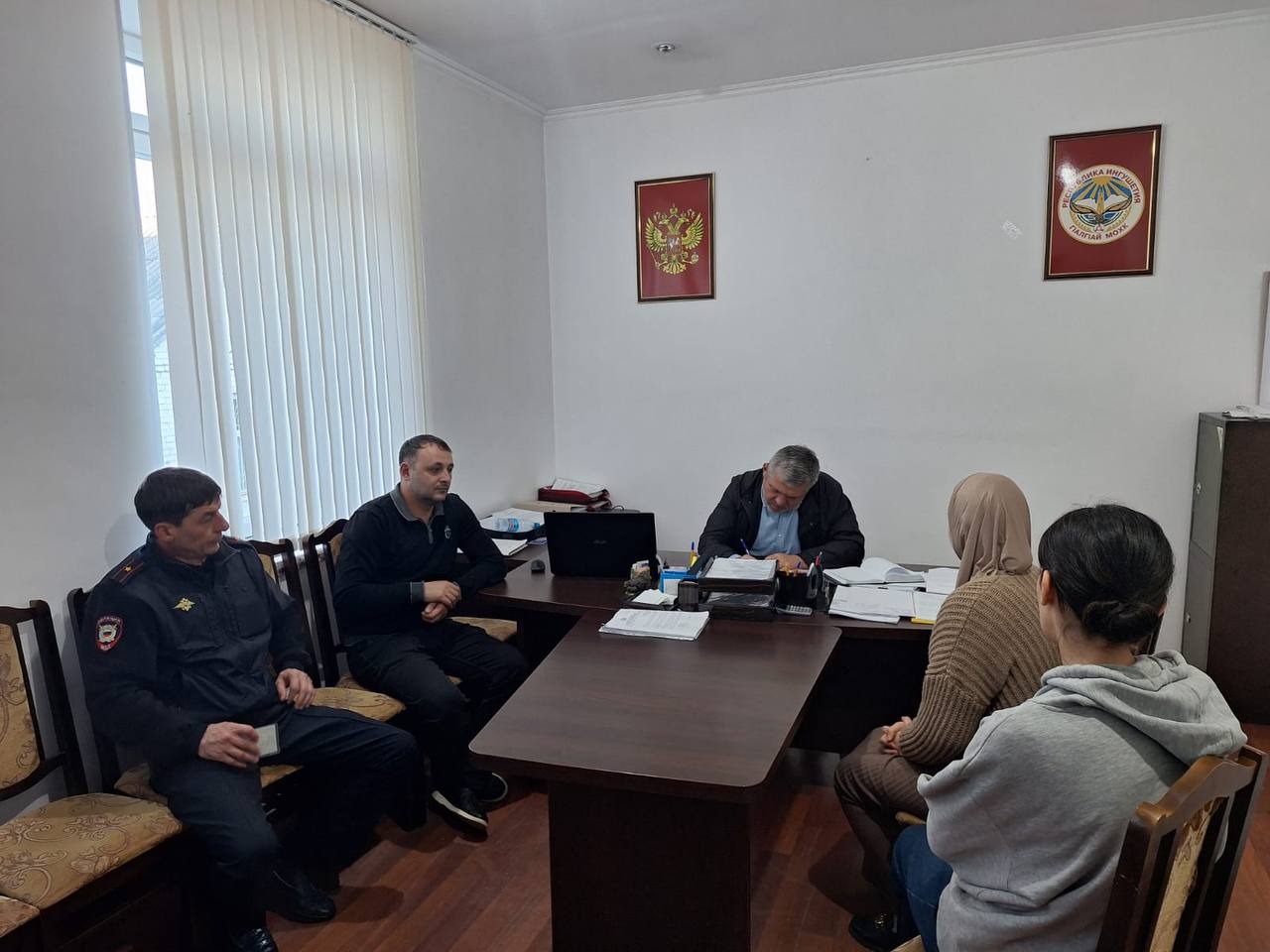 В селе Яндаре Ингушетии провели профилактическую беседу с вдовой участника НВФ
