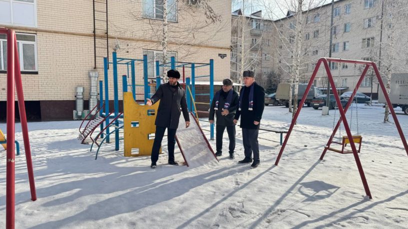 Качество новых детских площадок проинспектировали в Магасе