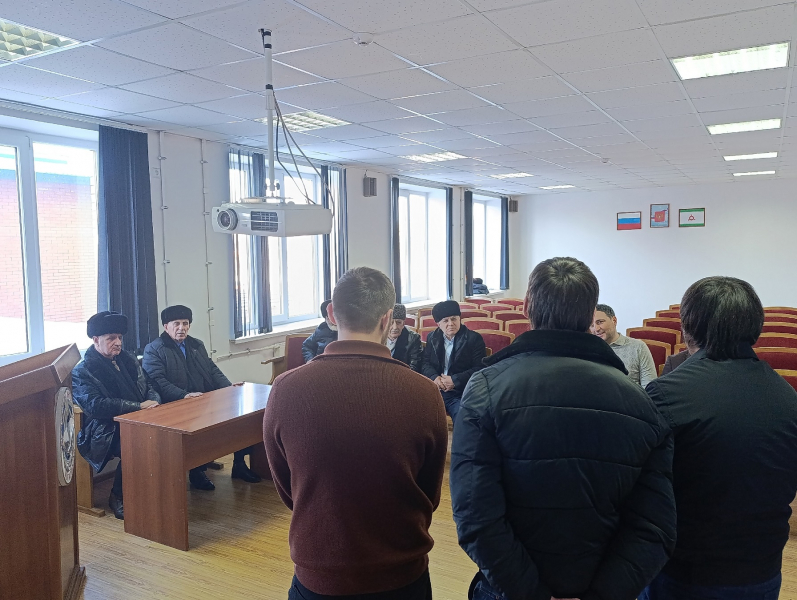 В Назрани в ходе рейда госавтоинспекторы выявили 13 водителей без прав В Назрани в ходе рейда госавтоинспекторы выявили 13 водителей без прав