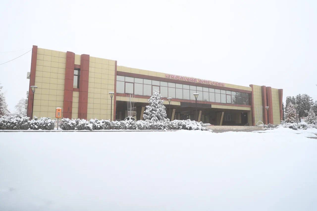 В Назрани обновляют здание Городского дворца культуры В Назрани обновляют здание Городского дворца культуры
