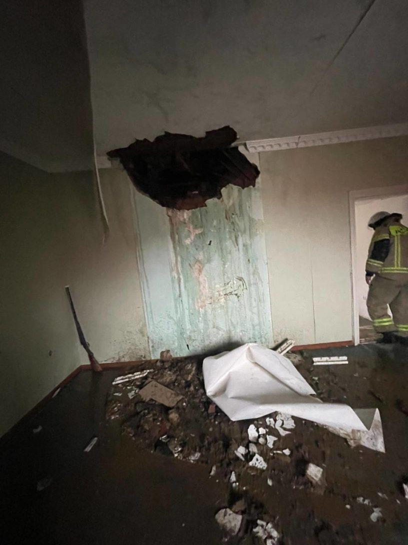 Пожарные ликвидировали возгорание кровли частного дома в Сунже Ингушетии Пожарные ликвидировали возгорание кровли частного дома в Сунже Ингушетии