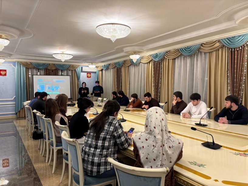 В постпредстве Ингушетии в Москве провели заседание ко дню родного языка В постпредстве Ингушетии в Москве провели заседание ко дню родного языка