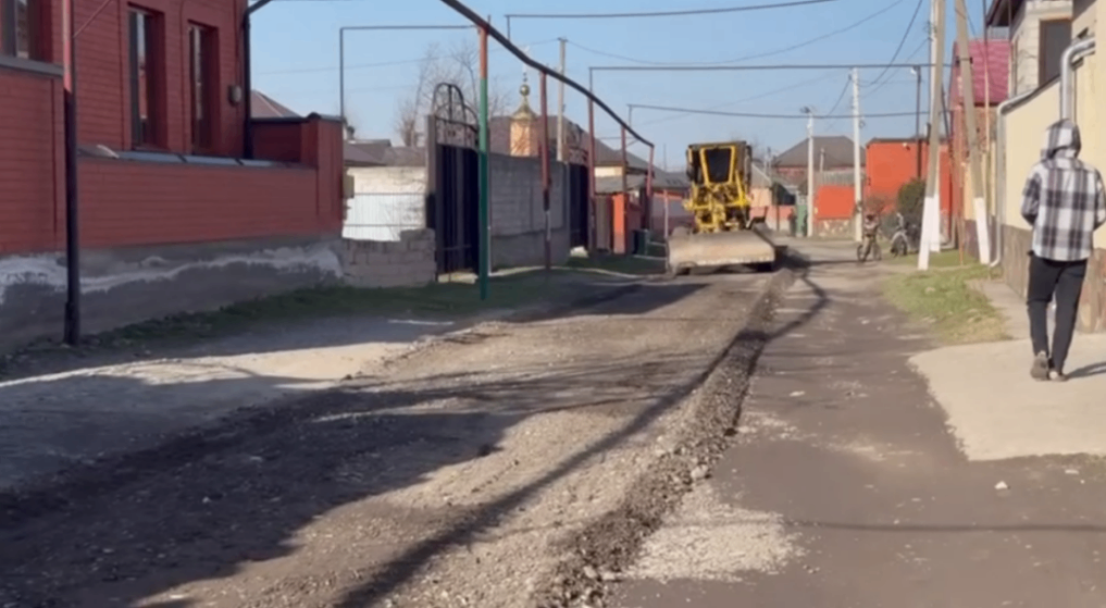 На улице Садовая в Назрани завершились работы по укладке грейдерной дороги