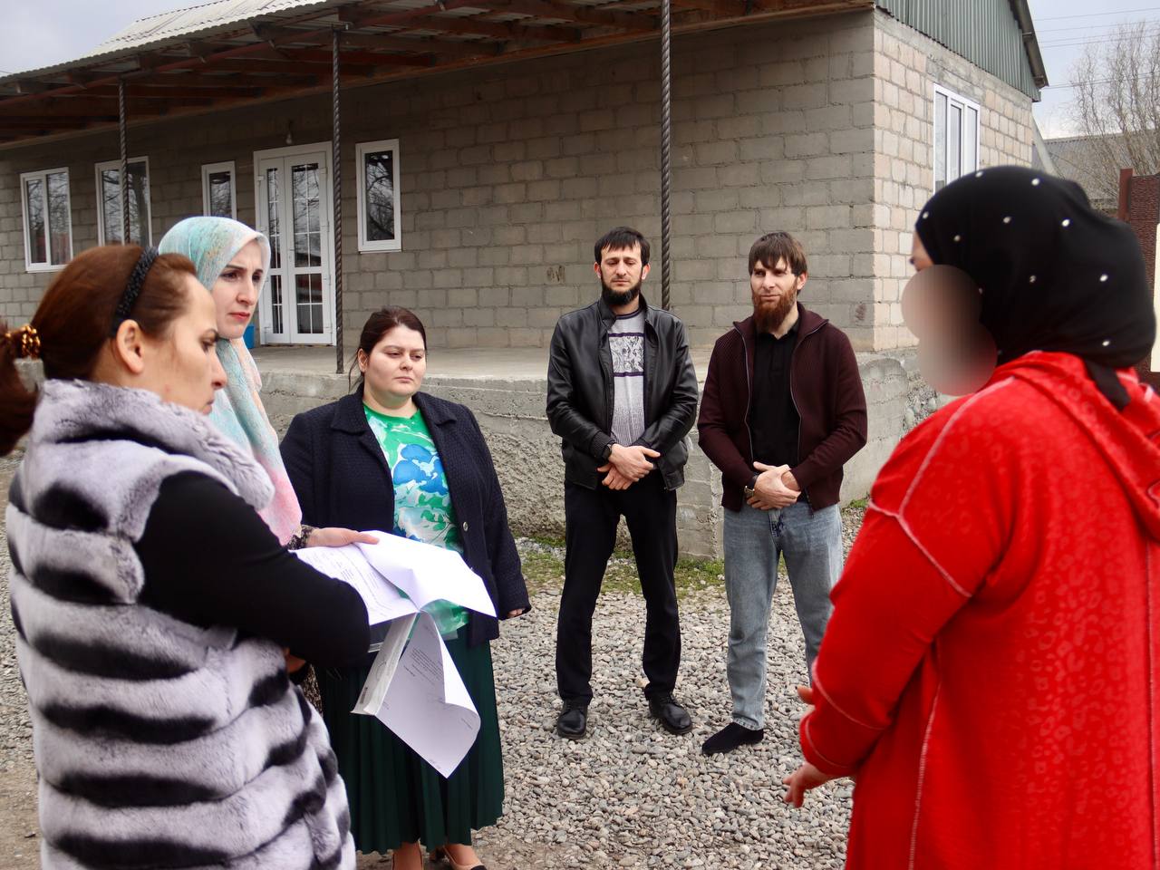 В Назрановском районе Ингушетии поддержали семью погибшего участника СВО