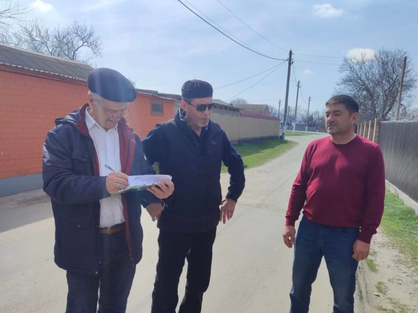 В селе Вежарий-Юрт прошёл рейд по взысканию задолженностей за электроэнергию В селе Вежарий-Юрт прошёл рейд по взысканию задолженностей за электроэнергию