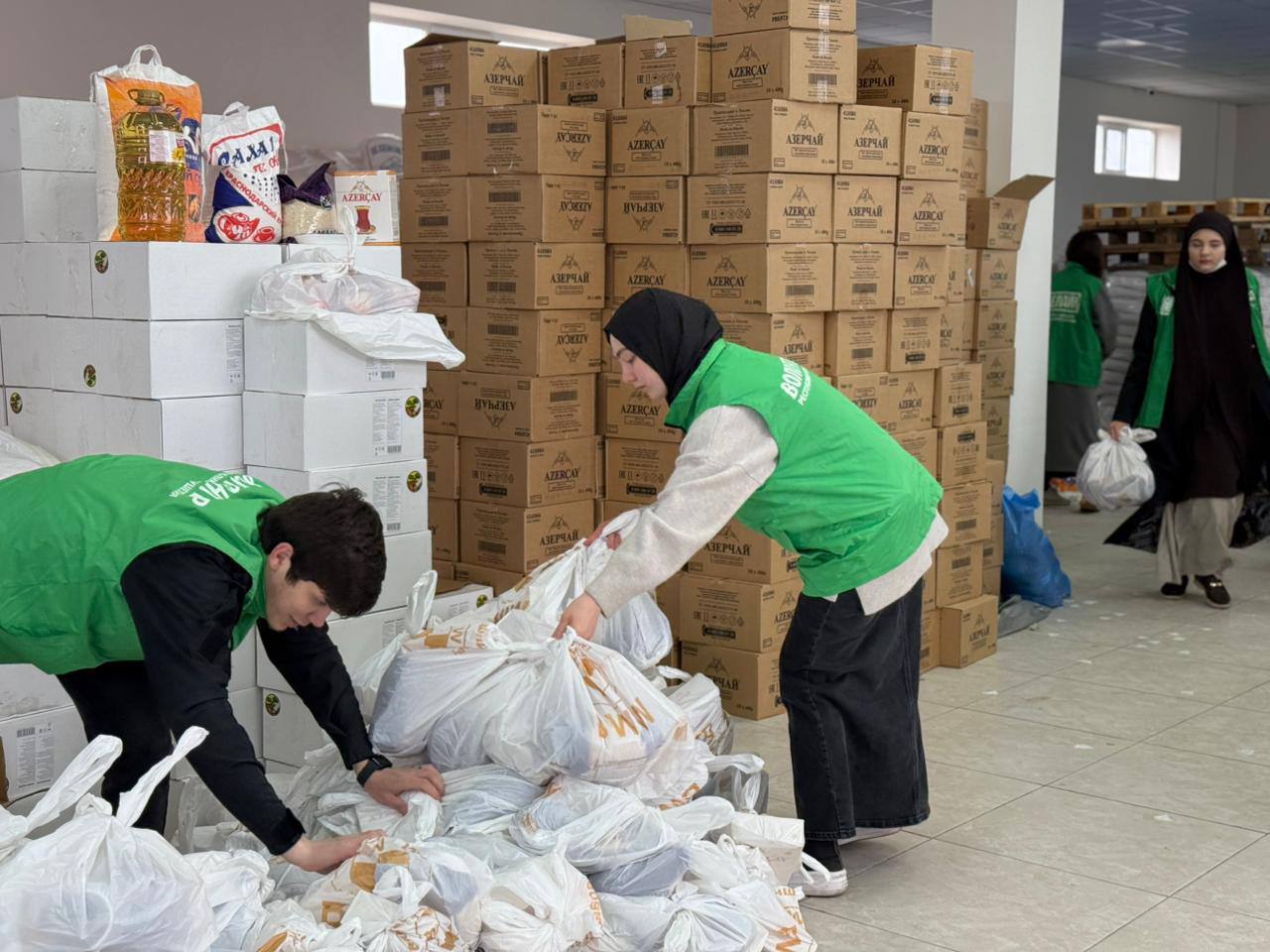 Двести семей из Пригородного района получили из Ингушетии продуктовые наборы 