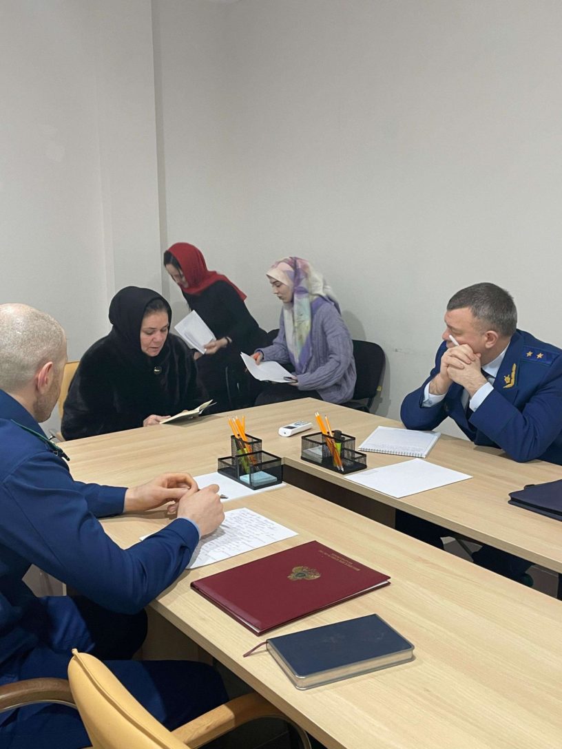 Прокурор Ингушетии провел в Назрани прием участников СВО и членов их семей