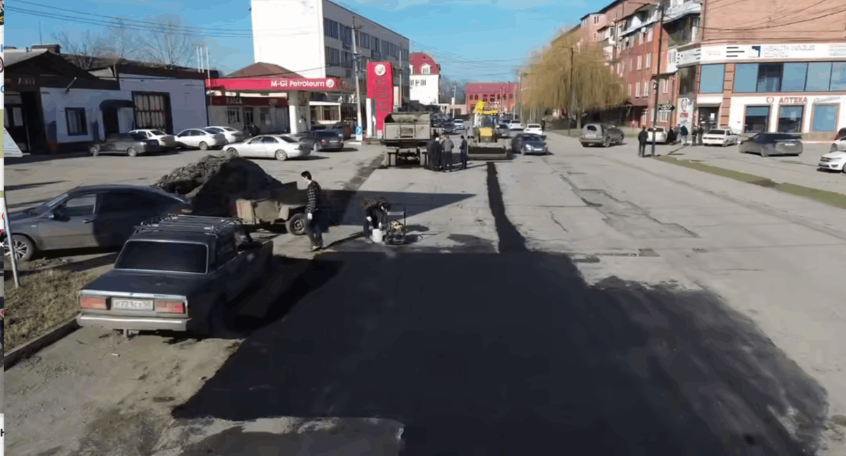 В Назрани стартовал ямочный ремонт дорог