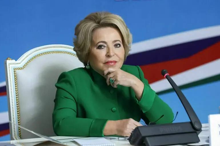 Махмуд-Али Калиматов поздравил Валентину Матвиенко с днем рождения 