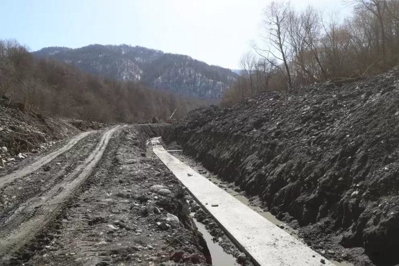 Глава Ингушетии проверил ход строительства водозабора на реке Асса