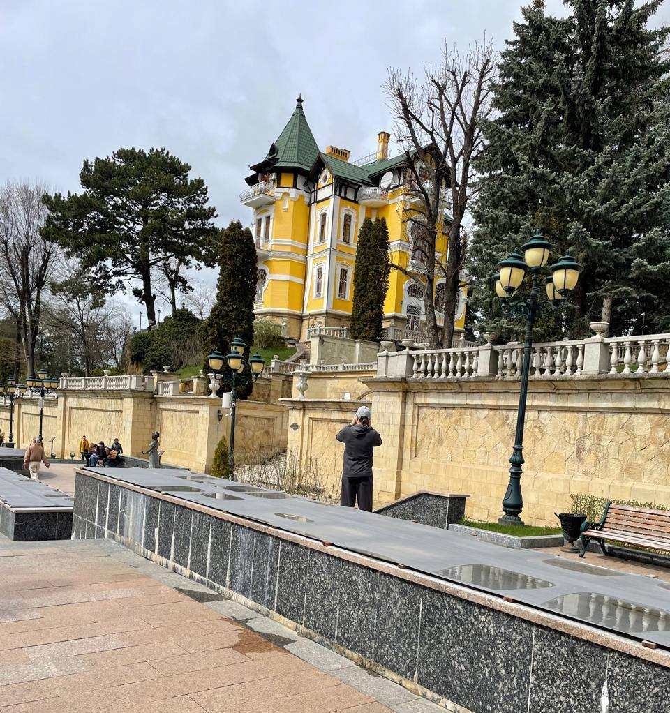 Отцу погибшего участника СВО из Ингушетии помогли получить путевку в санаторий