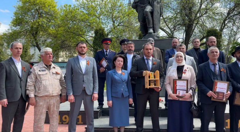 Церемония зажжения Вечного огня прошла в городе воинской славы Малгобеке
