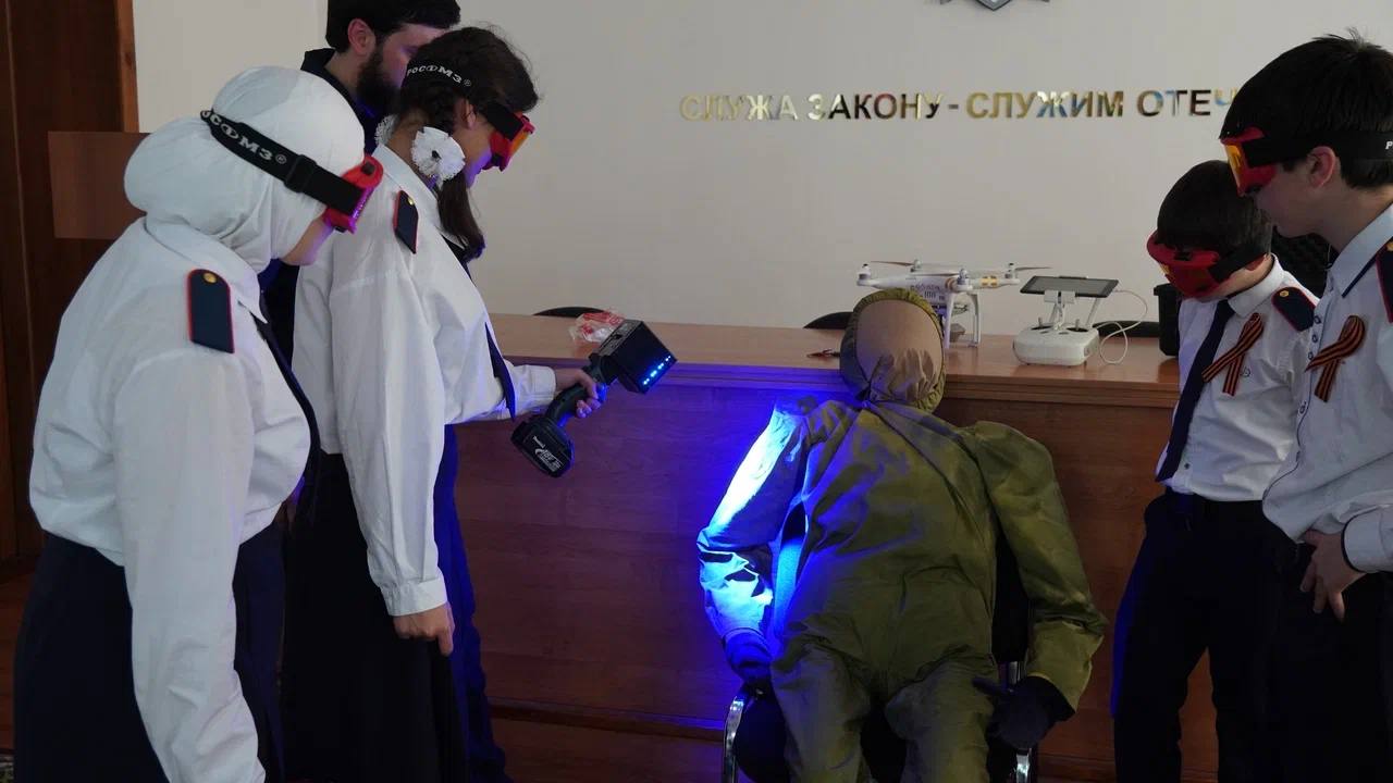 В Ингушетии следователи провели экскурсию для подшефного кадетского класса 