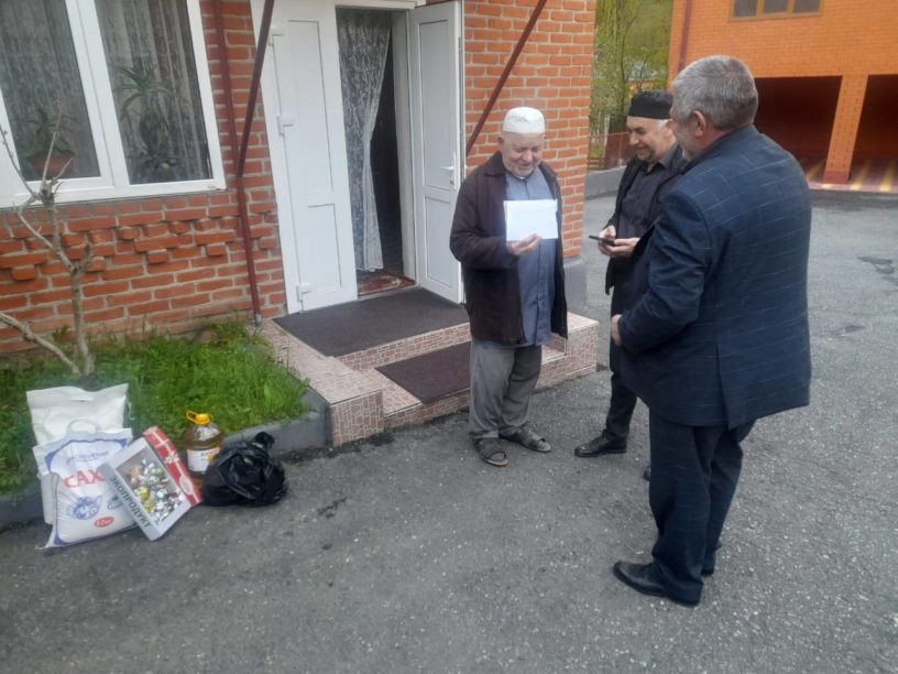 В Назрановском районе поддержали вдов ветеранов ВОВ и тружеников тыла 