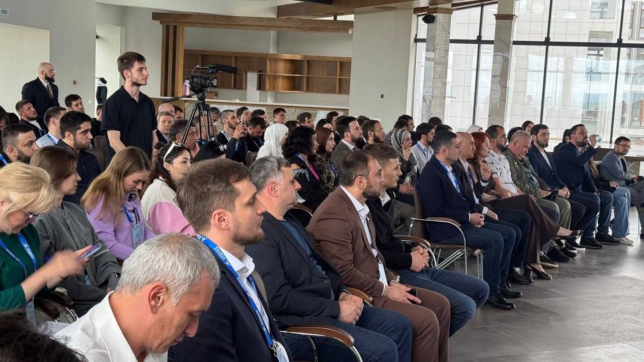 Представители Ингушетии принимают участие в форуме «Цифровой Кавказ» Представители Ингушетии принимают участие в форуме «Цифровой Кавказ»