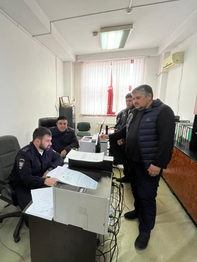 Общественники проверили работу транспортной полиции в Назрани Общественники проверили работу транспортной полиции в Назрани